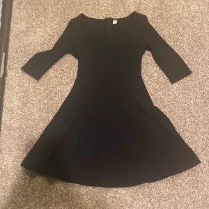 black skater dress